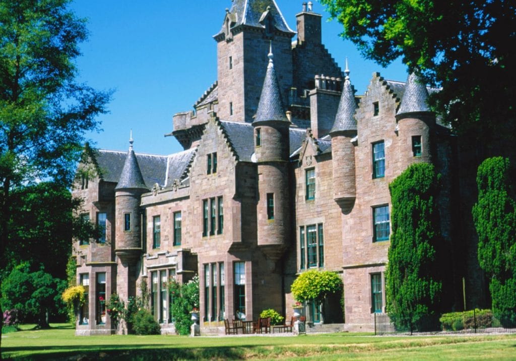 Dan Pena castle