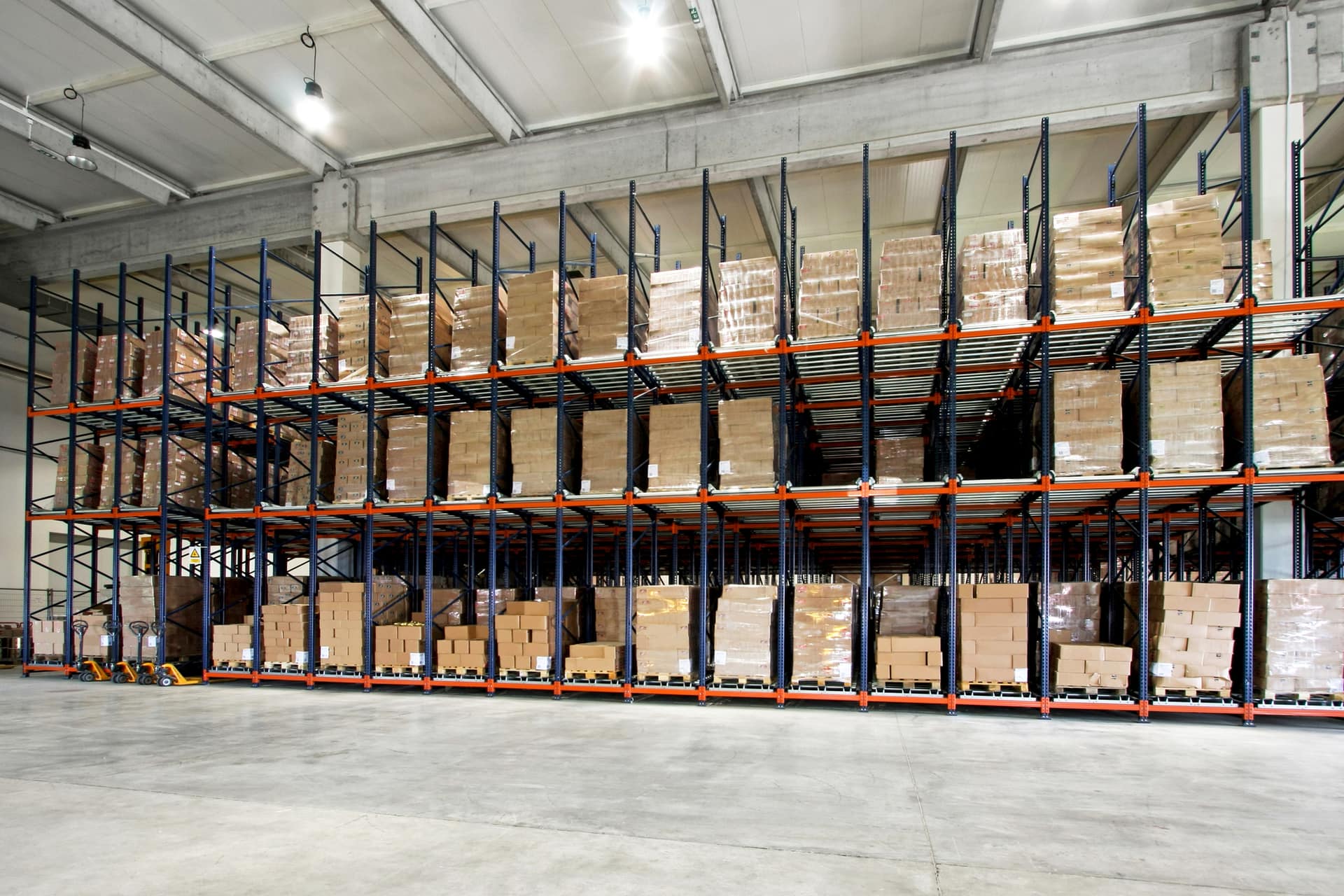 How to Make Money Selling  Liquidation Pallets